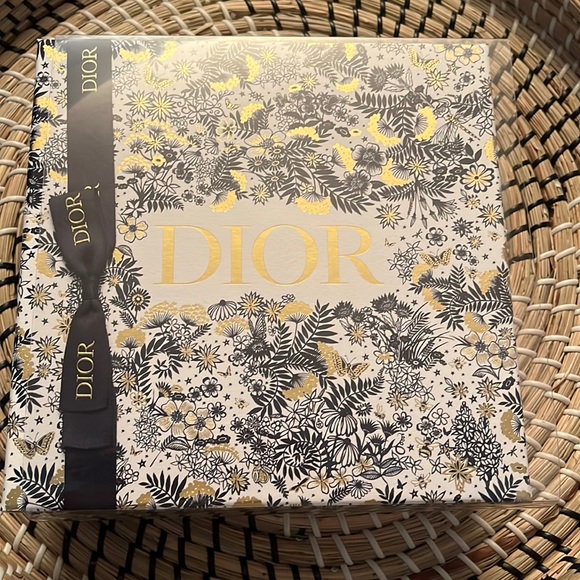 Miss Dior - Picture 2 of 11